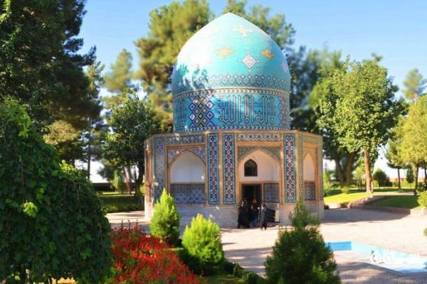 نگهداری از آثار گرانبهای عطار نیشابوری در مرکز نسخ خطی آستان قدس