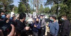 تشییع و تدفین پیکر «آزاده نامداری» در قطعه هنرمندان