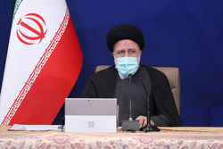 نظام پرداخت حقوق باید بر مبنای عدالت اصلاح شود