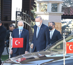 بعید است اردوغان زیر بار انتخابات زودهنگام برود
