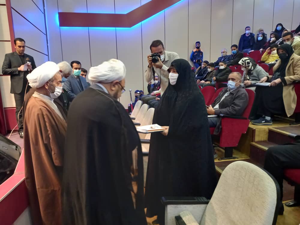 مراسم تقدیر از مادران شهدا هم زمان با وفات ام البنین (س) درخانه معلم مهرآباد