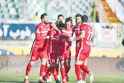 فولادشهر به کام پرسپولیس، نفت کیسه گل خیبر شد