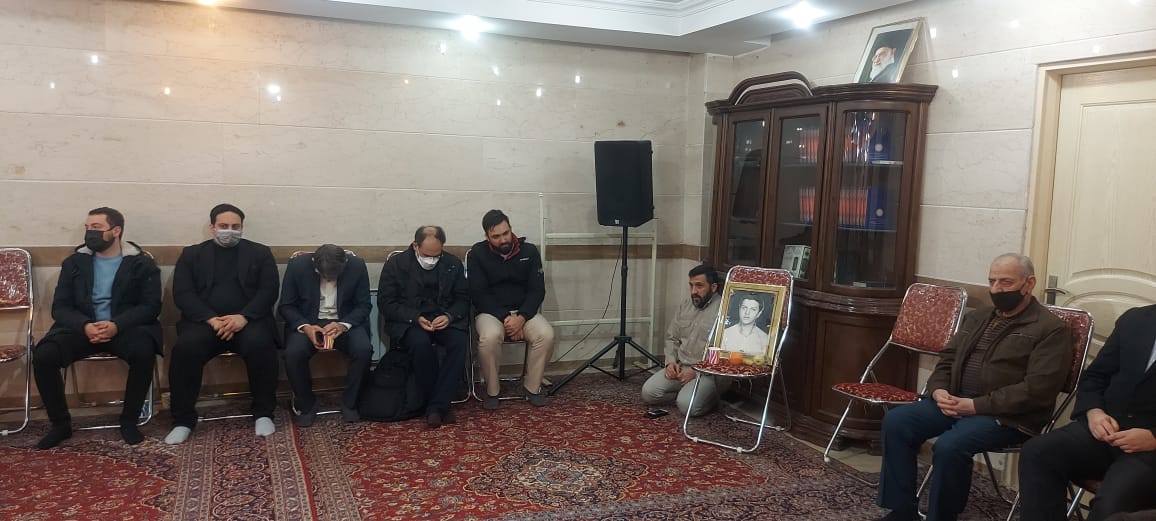 دیدار با خانواده شهیدسیدمحمدحسینی توسط سازمان ورزش و حوزه ۱۱۹ ناحیه شهیدباهنر