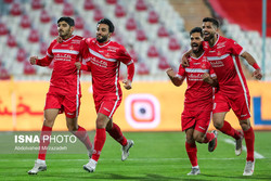 طلسم پرسپولیس در اراک شکست/ یحیی با کمک محرم به فرهاد رسید