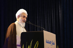 امام جمعه قزوین:
مذاکره به معنای زمین گذاشتن آرمان‌های انقلاب اسلامی نیست