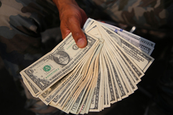 اصلاح ارز ترجیحی باید با سیاست‌های جبرانی بخش مصرف و تولید همراه باشد