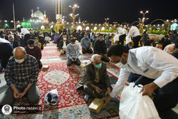 سفره‌های آسمانی افطار