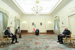 ایران آماده تامین انرژی پاکستان است