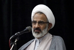 عده‌ای می‌خواهند با تضعیف افتخارات خود را بزرگ کنند/ بدانید ما تحمل می‌کنیم اما فراموش نمی کنیم