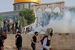 درگیری شدید صهیونیست‌ها با نمازگزاران فلسطینی