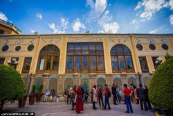 تماشای منتخب آثار گنجینه موزه هنر‌های معاصر اصفهان
