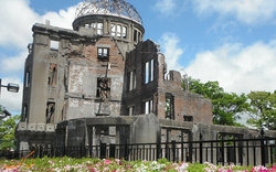 از بمباران هسته‌ای هیروشیما تا حمل مشعل المپیک با پیام دعوت به صلح جهانی