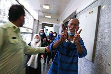 اعترافات پدر و مادر بابک خرمدین