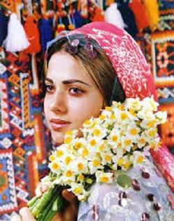 خانه زن گلفروش اصفهانی نونوار شد
