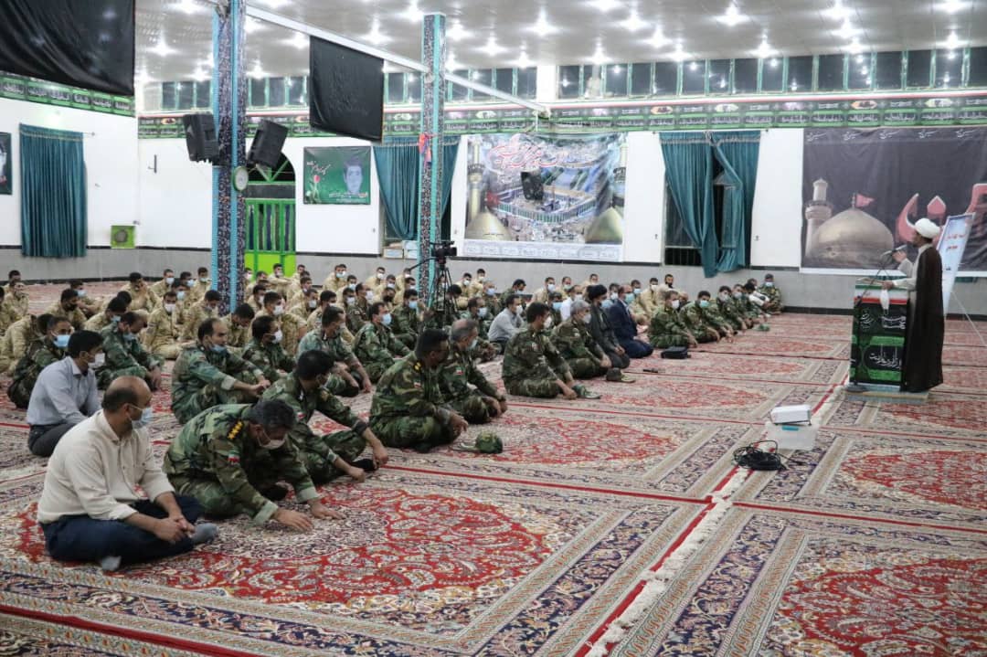 اداره جامعه اسلامی امانتی است که از سوی خداوند به مسؤلان سپرده میشود. اداره جامعه اسلامی امانتی است که از سوی خداوند به مسؤلان سپرده میشود.