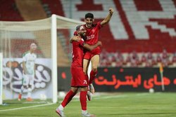 تثبیت صدرنشینی پرسپولیس با شکست آلومینیوم
