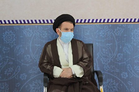 صبر، شکیبایی، سعه صدر و حسن اخلاق از ویژگی های مهم خطیب نماز جمعه است