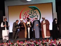 برای اخلاق و مرام وسلوک آیت اله رئیسی پا در رکابش هستم 