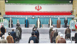 بوی بهبود ز اوضاع کشور می‌شنوم
