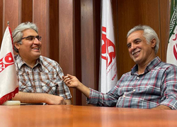 اولین نقاشی دیواری امام خمینی (ره) را پیش از انقلاب کشیدم