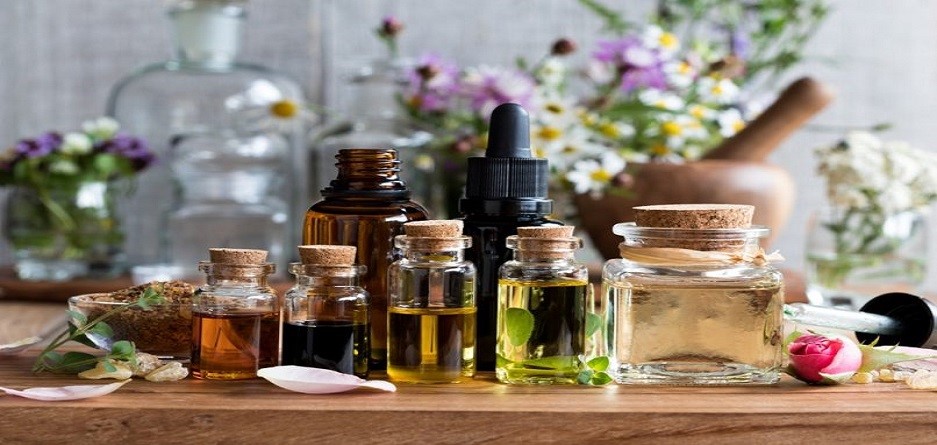 سه روغن گیاهی که برای انجام روغن تراپی مو بسیار مناسب هستند سه روغن گیاهی که برای انجام روغن تراپی مو بسیار مناسب هستند