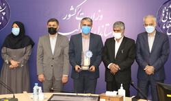 شرکت آبفای استان البرز رتبه برتر جشنواره شهید رجایی را کسب کرد