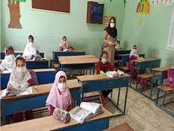 اول مهرماه هیچ کلاس درسی بدون کتاب و معلم نخواهد بود