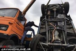واژگون شدن نیسان در بزرگراه مدرس
