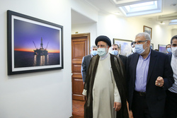 رئیسی در میدان بنزین!