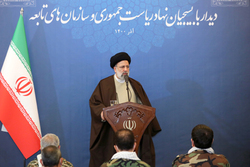 نظام اداری کشور از نداشتن روحیه بسیجی ضربه خورده است
