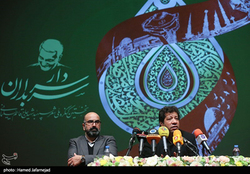 انتشار شعر ضعیف به نام شهید سلیمانی خیانت است