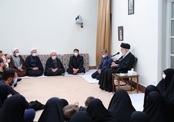 رهبر معظم انقلاب: علم فراوان، بیان رسا و انگیزه&zwnj; تمام&zwnj;نشدنی از خصوصیات آیت&zwnj;الله مصباح یزدی بود