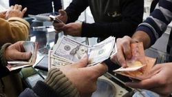 هراس دلالان ارز از قدرت‌نمایی بانک مرکزی/ خریداران ناپدید شدند