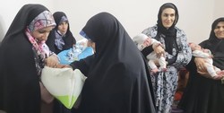 چهار قلوهای یزدی خانه هدیه گرفتند