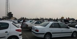 کاهش ۱۵ درصدی قیمت خودرو‌ها در بازار آزاد/ محدودیت عرضه خودروساز باید برطرف شود