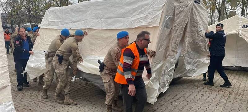 زلزله ۵/۶ ریشتری مجددا ترکیه را لرزاند/ ورود تیم‌های امدادی ایران به ترکیه/ ادامه تلاش‌ها برای بیرون کشیدن مردم از زیر آوار