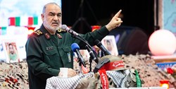 با سپاه نمی‌توانید هماوردی کنید، ما تجربه زمین زدن قدرت‌های بزرگ را داریم/ ایران از اراده اروپا برای تحریم عبور کرده است