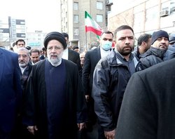 حضور رئیس جمهور در راهپیمایی ۲۲ بهمن