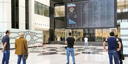 کاهش خروج پول حقیقی از بازار سهام