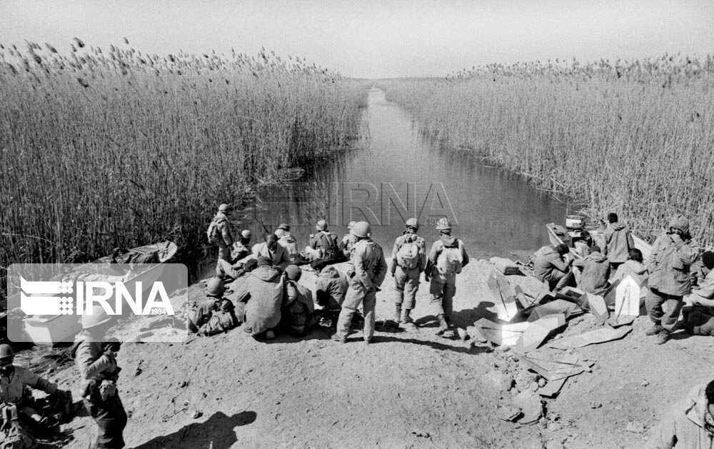دشمن به خاطر رشادت رزمندگان از سلاح شیمیایی استفاده کرد دشمن به خاطر رشادت رزمندگان از سلاح شیمیایی استفاده کرد