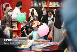 هیاهوی رنگ و کتاب در بخش کودک‌‎‌ونوجوان نمایشگاه تهران