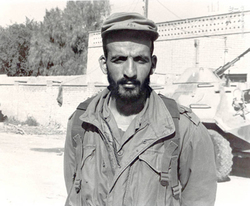 احمد با تن مجروح و دست گچ گرفته راهی فتح خرمشهر شد
