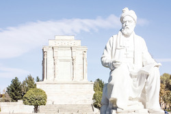 نمیرم از این پس که من زنده‌ام