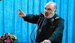 انتقام خون شهید خدایی را خواهیم گرفت/ تمام امکانات سپاه متعلق به مردم آبادان است