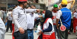 عیادت رئیس جمعیت هلال احمر کشور از مصدومان حادثه متروپل آبادان