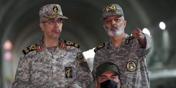 رئیس ستاد کل نیرو‌های مسلح از یک پایگاه سرّی ارتش بازدید کرد