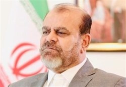 انتقاد توئیتری وزیر راه از معاونش! / رستم قاسمی به مدیرعامل راه‌آهن: صورت مسئله را پاک نکنید