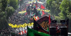 ایران در غم و ماتم سیدالشهدا(ع)/ اقامه نماز ظهر عاشورا به یاد شهدای کربلا + عکس و فیلم