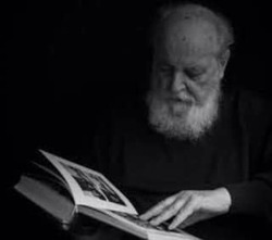 حقیقت ماجرای بازگرداندن دفتر شعر هوشنگ ابتهاج از سوی رهبر انقلاب
