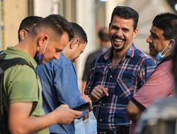 محرز: کرونا را «آلرژی» یا «سرماخوردگی ناشی از باد کولر» می‌پندارند!